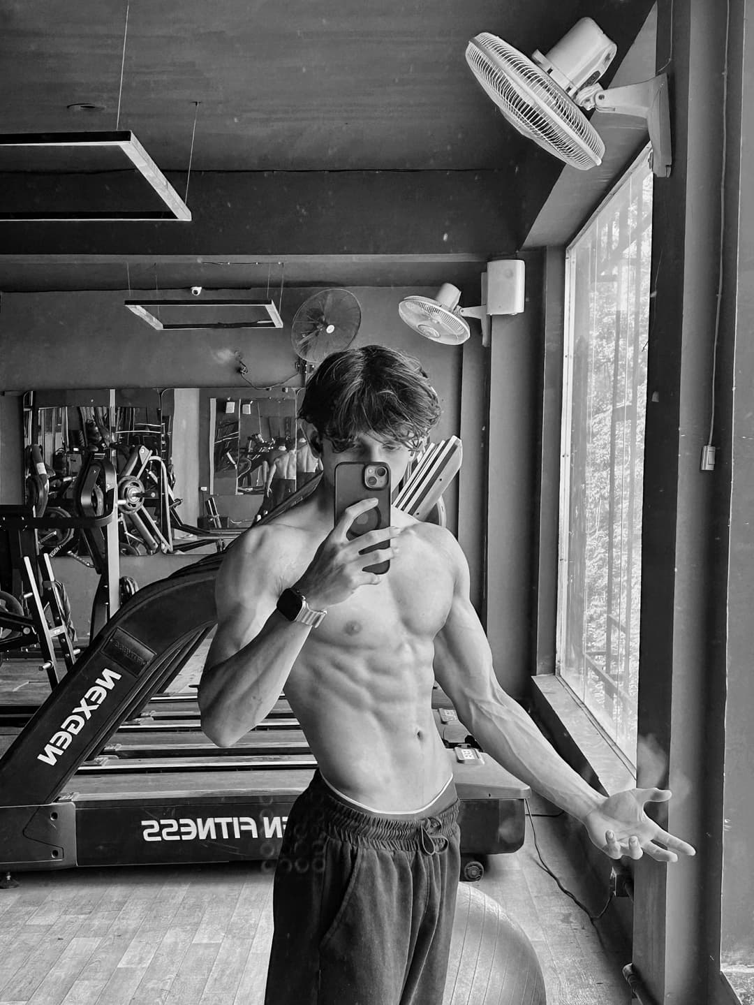 shashank kumar, fitness trainer in Ghaziabad